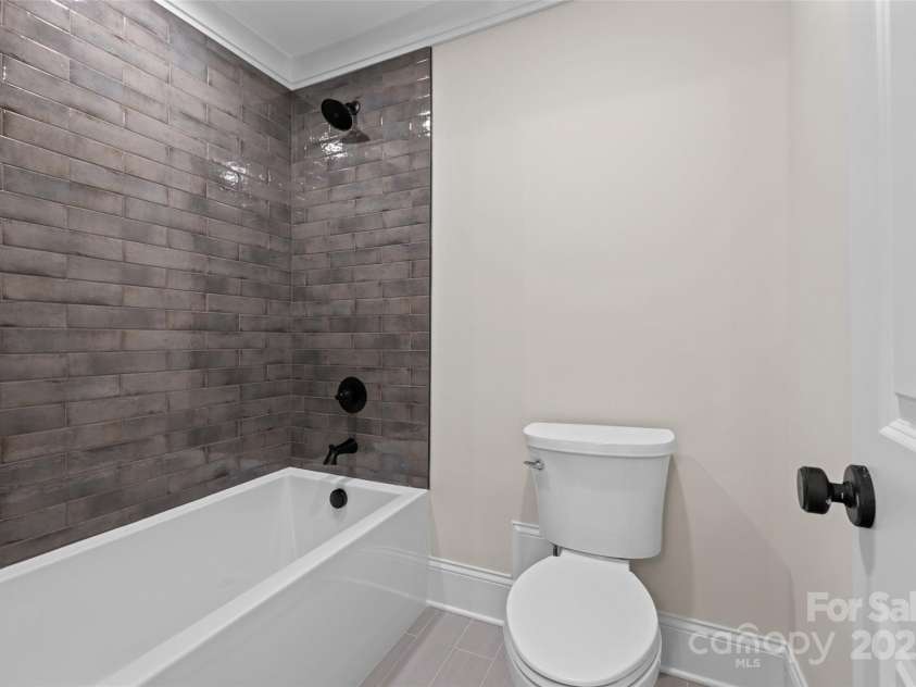 537 Riddle Mill Road, Clover, SC 29710.  MLS# CAR4272387, YatesRealty ID 22040. 