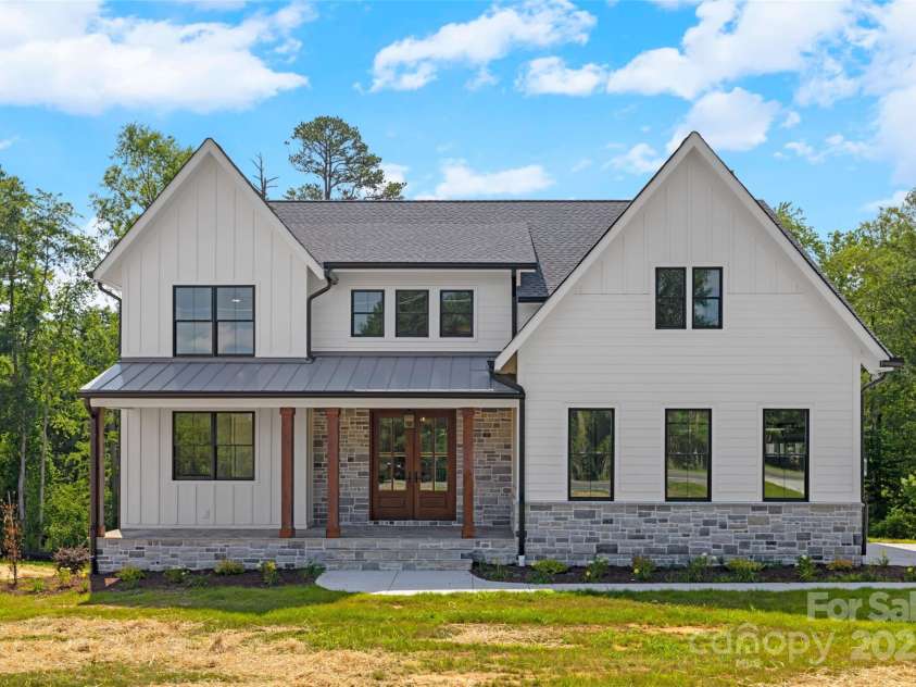 537 Riddle Mill Road, Clover, SC 29710.  MLS# CAR4272387, YatesRealty ID 22040. 