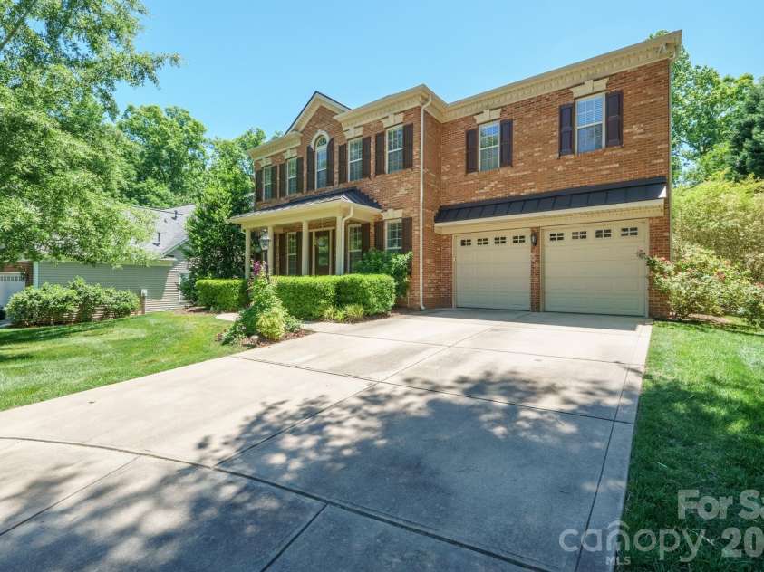 4109 Exbury Gardens Drive, Waxhaw, NC 28173.  MLS# CAR4382310, YatesRealty ID 22041. 