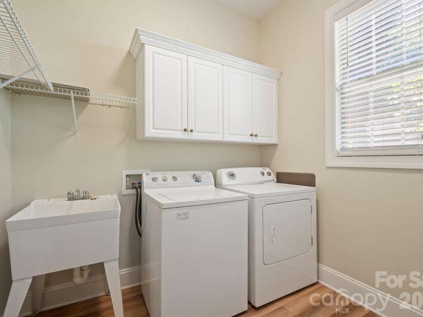 4109 Exbury Gardens Drive, Waxhaw, NC 28173.  MLS# CAR4382310, YatesRealty ID 22041. 
