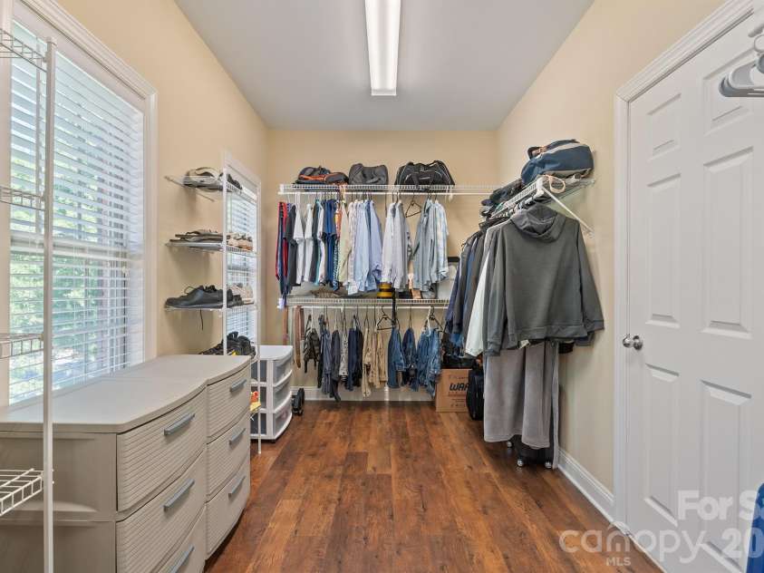 4109 Exbury Gardens Drive, Waxhaw, NC 28173.  MLS# CAR4382310, YatesRealty ID 22041. 