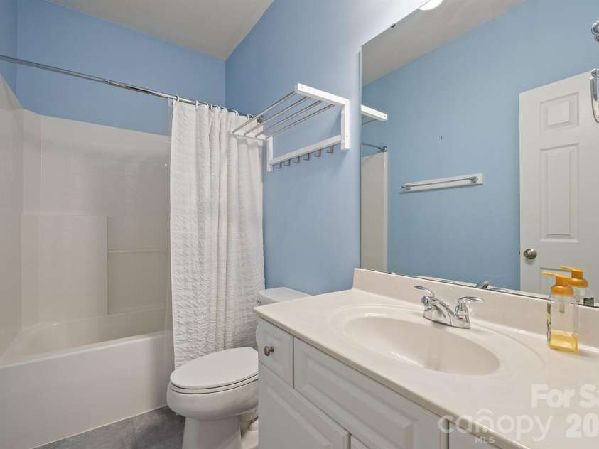 4109 Exbury Gardens Drive, Waxhaw, NC 28173.  MLS# CAR4382310, YatesRealty ID 22041. 