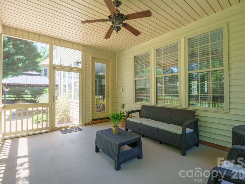 4109 Exbury Gardens Drive, Waxhaw, NC 28173.  MLS# CAR4382310, YatesRealty ID 22041. 