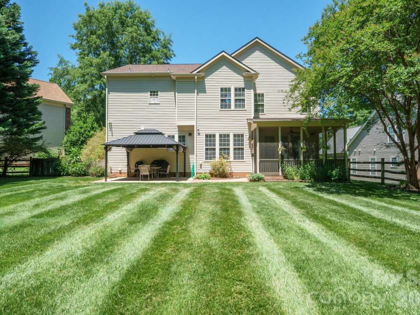 4109 Exbury Gardens Drive, Waxhaw, NC 28173.  MLS# CAR4382310, YatesRealty ID 22041. 
