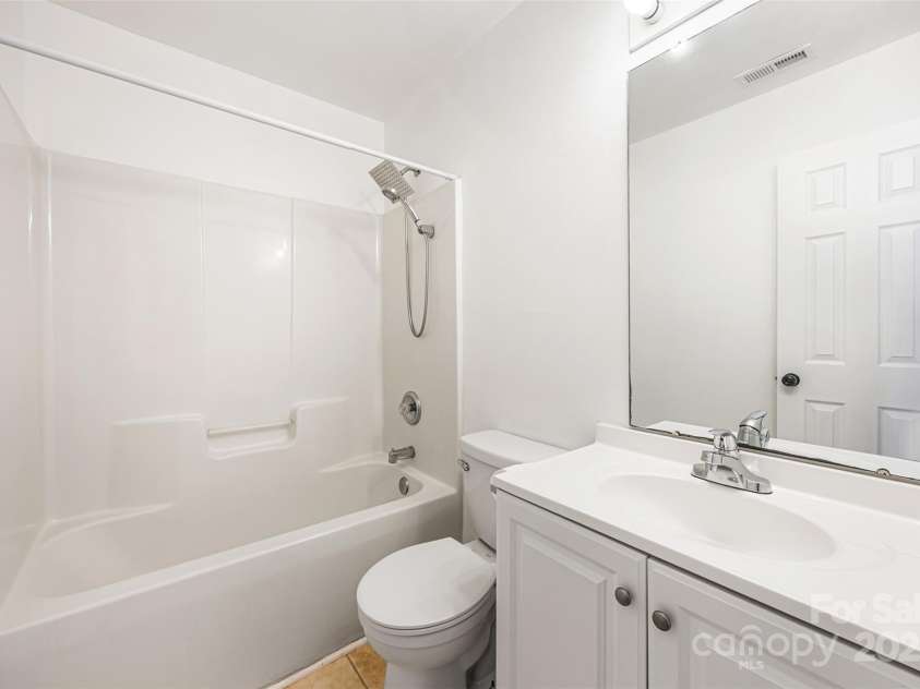 4697 Madeline Drive, Rock Hill, SC 29732.  MLS# CAR4272547, YatesRealty ID 22041. 