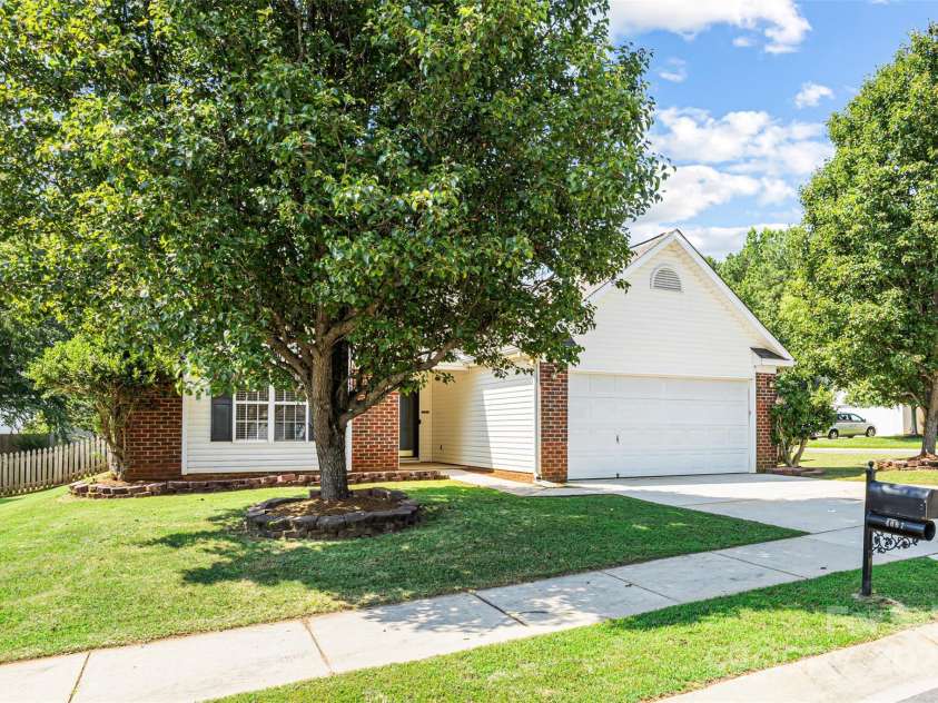 4697 Madeline Drive, Rock Hill, SC 29732.  MLS# CAR4272547, YatesRealty ID 22041. 