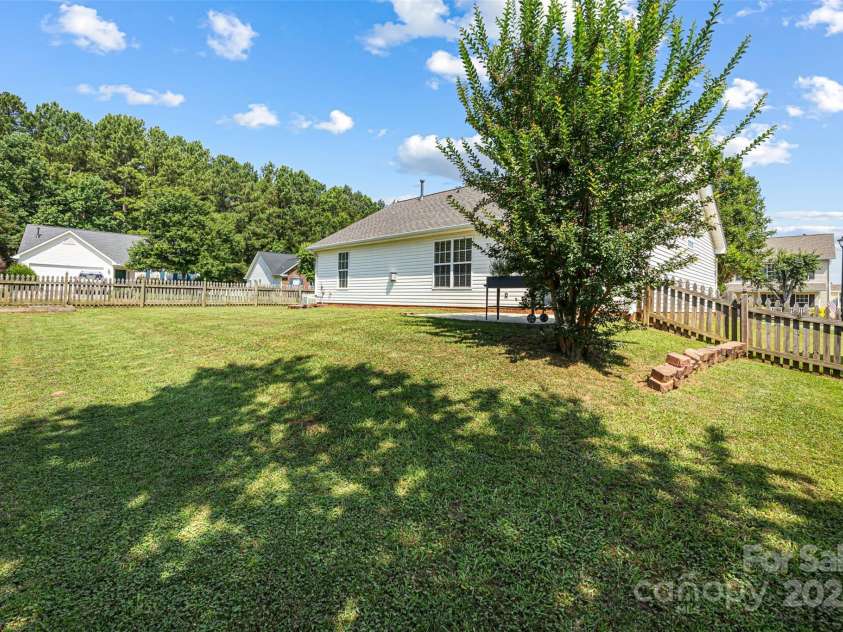 4697 Madeline Drive, Rock Hill, SC 29732.  MLS# CAR4272547, YatesRealty ID 22041. 