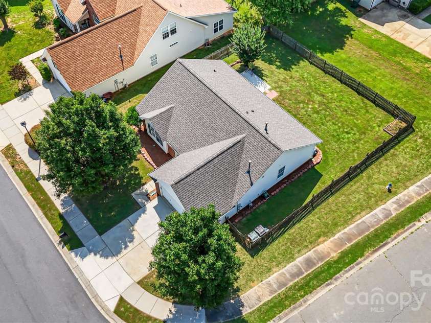 4697 Madeline Drive, Rock Hill, SC 29732.  MLS# CAR4272547, YatesRealty ID 22041. 