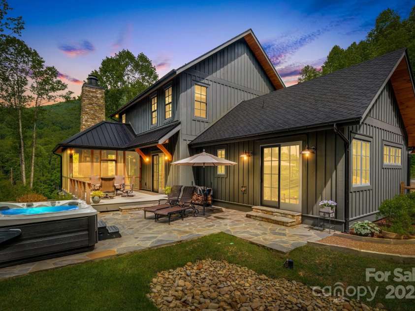 1416 Clubhouse Road, Sylva, NC 28779.  MLS# CAR4273443, YatesRealty ID 22042. 