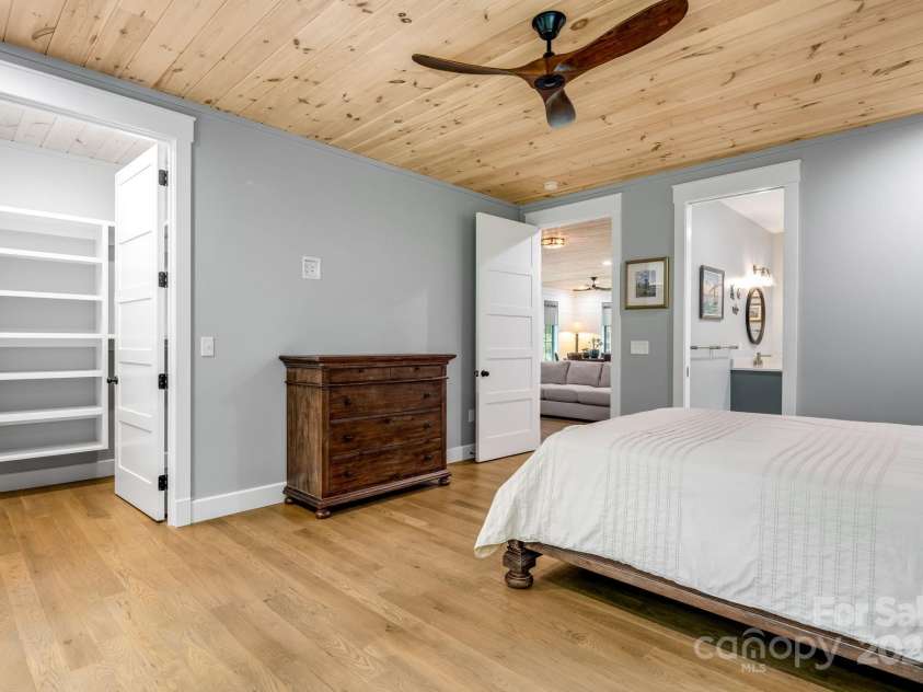 1416 Clubhouse Road, Sylva, NC 28779.  MLS# CAR4273443, YatesRealty ID 22042. 
