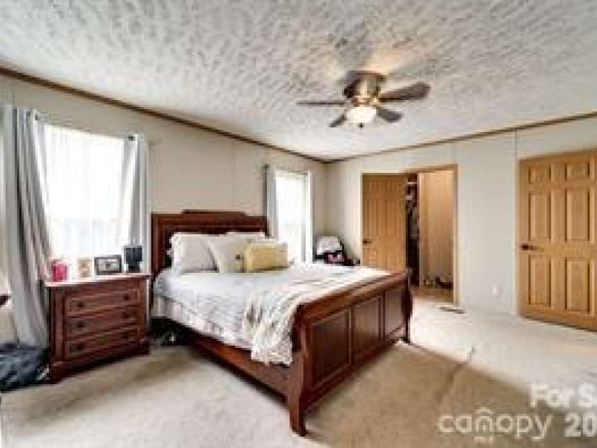 179 Fresh Water Ridge, Whittier, NC 28789.  MLS# CAR4382072, YatesRealty ID 22042. 