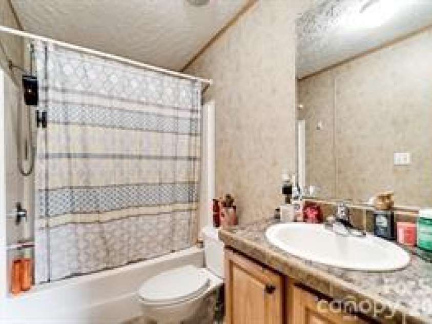 179 Fresh Water Ridge, Whittier, NC 28789.  MLS# CAR4382072, YatesRealty ID 22042. 