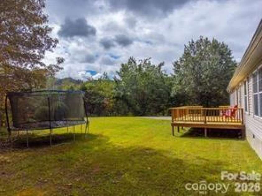 179 Fresh Water Ridge, Whittier, NC 28789.  MLS# CAR4382072, YatesRealty ID 22042. 
