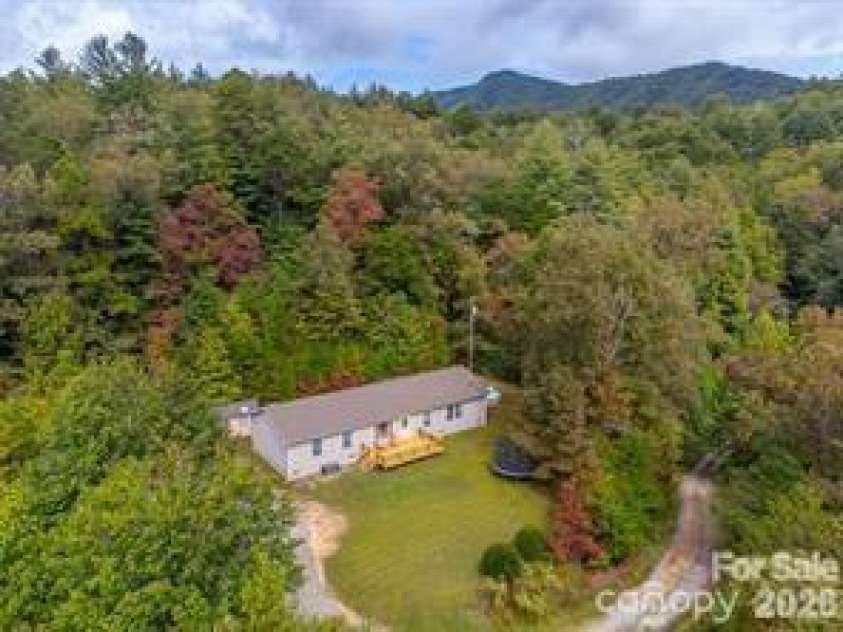 179 Fresh Water Ridge, Whittier, NC 28789.  MLS# CAR4382072, YatesRealty ID 22042. 