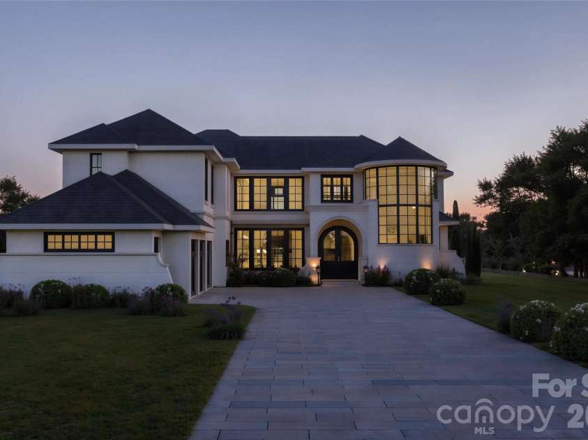 504 Bear Paw Drive, Waxhaw, NC 28173.  MLS# CAR4376310, YatesRealty ID 22043. 
