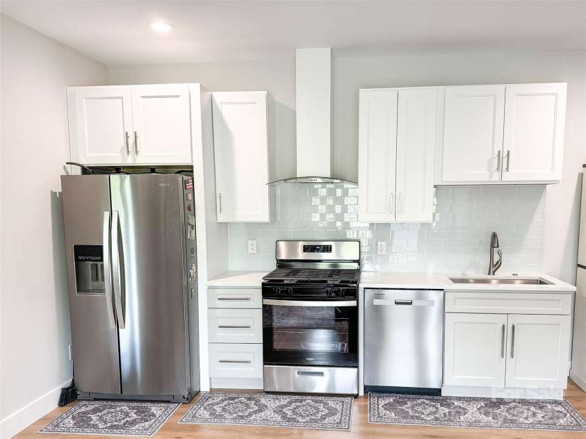 154 Amblers Knoll Road, Weaverville, NC 28787.  MLS# CAR4296744, YatesRealty ID 22044. Second full kitchen