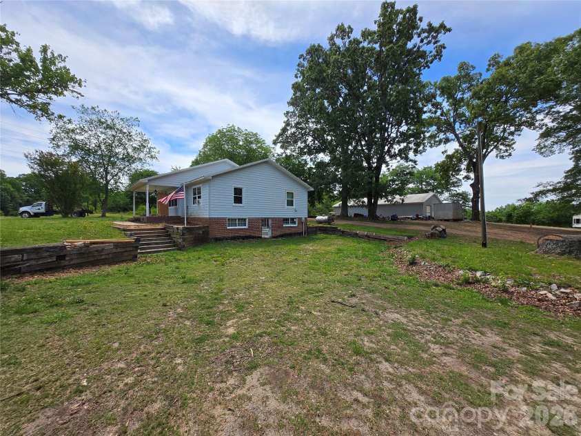1127 Mountain Street, Blacksburg, SC 29702.  MLS# CAR4381881, YatesRealty ID 22045. 
