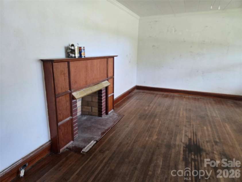 1127 Mountain Street, Blacksburg, SC 29702.  MLS# CAR4381881, YatesRealty ID 22045. 