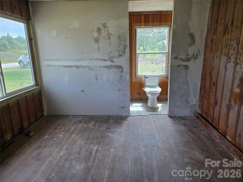 1127 Mountain Street, Blacksburg, SC 29702.  MLS# CAR4381881, YatesRealty ID 22045. 