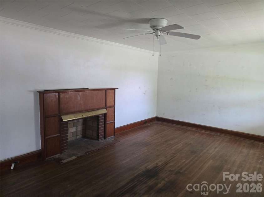 1127 Mountain Street, Blacksburg, SC 29702.  MLS# CAR4381881, YatesRealty ID 22045. 