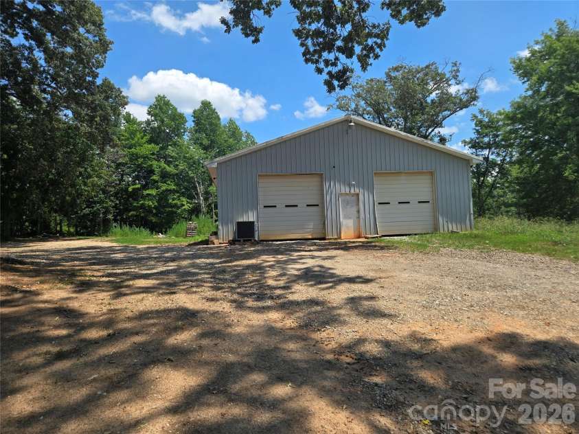 1127 Mountain Street, Blacksburg, SC 29702.  MLS# CAR4381881, YatesRealty ID 22045. 