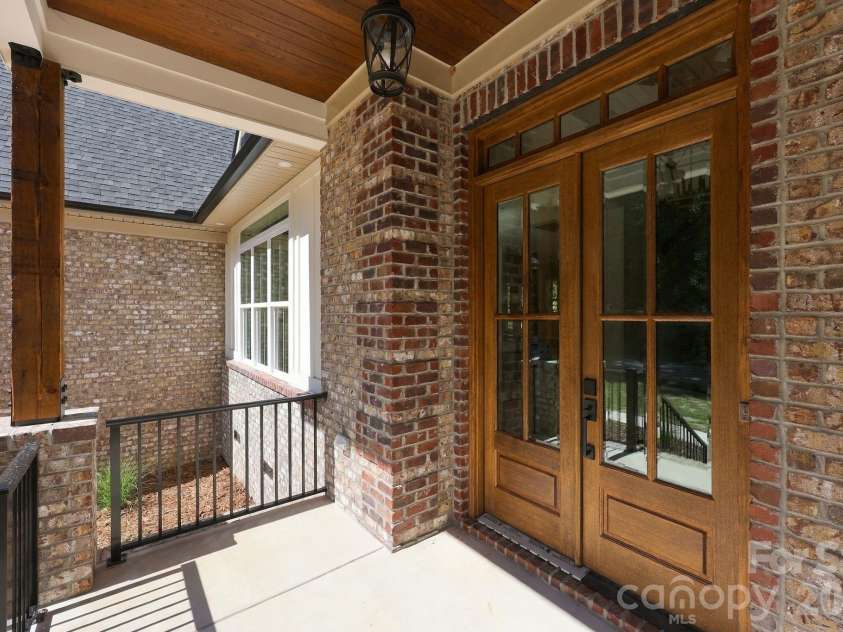 207 Kingsbridge Road, Salisbury, NC 28144.  MLS# CAR4382126, YatesRealty ID 22047. 