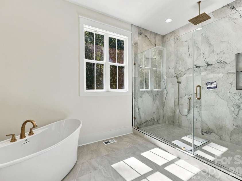 207 Kingsbridge Road, Salisbury, NC 28144.  MLS# CAR4382126, YatesRealty ID 22047. 