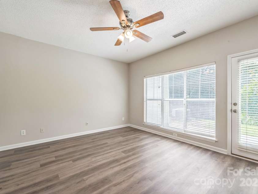 17431 Tuscany Lane, Cornelius, NC 28031.  MLS# CAR4272673, YatesRealty ID 22048. 