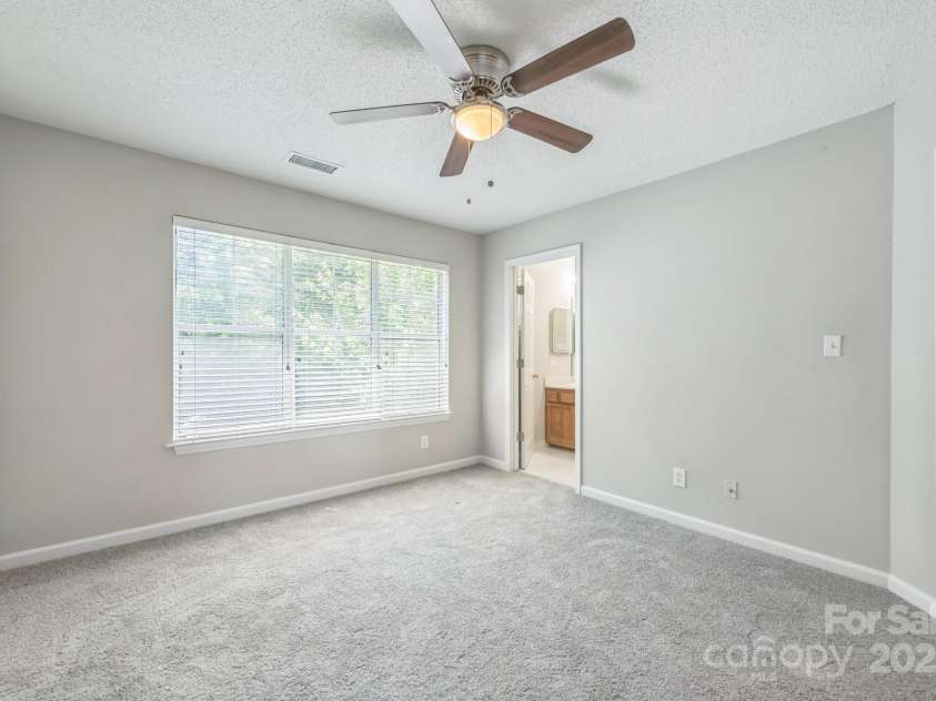 17431 Tuscany Lane, Cornelius, NC 28031.  MLS# CAR4272673, YatesRealty ID 22048. 