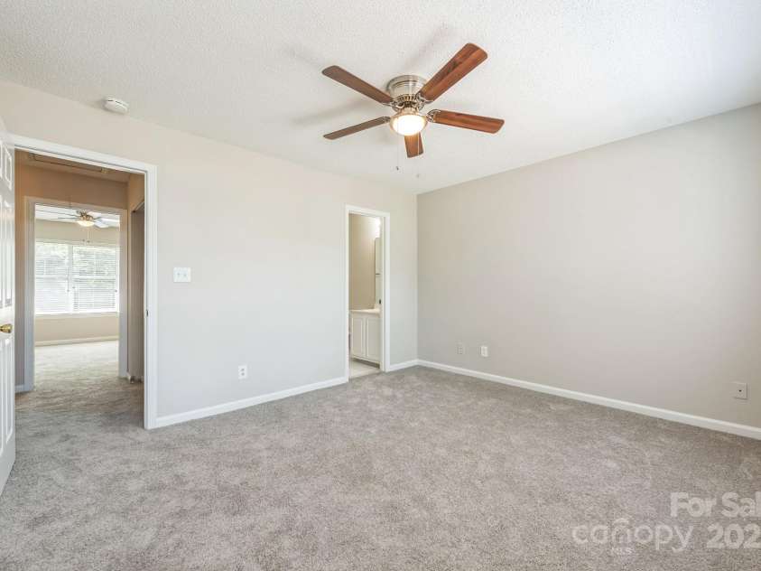 17431 Tuscany Lane, Cornelius, NC 28031.  MLS# CAR4272673, YatesRealty ID 22048. 