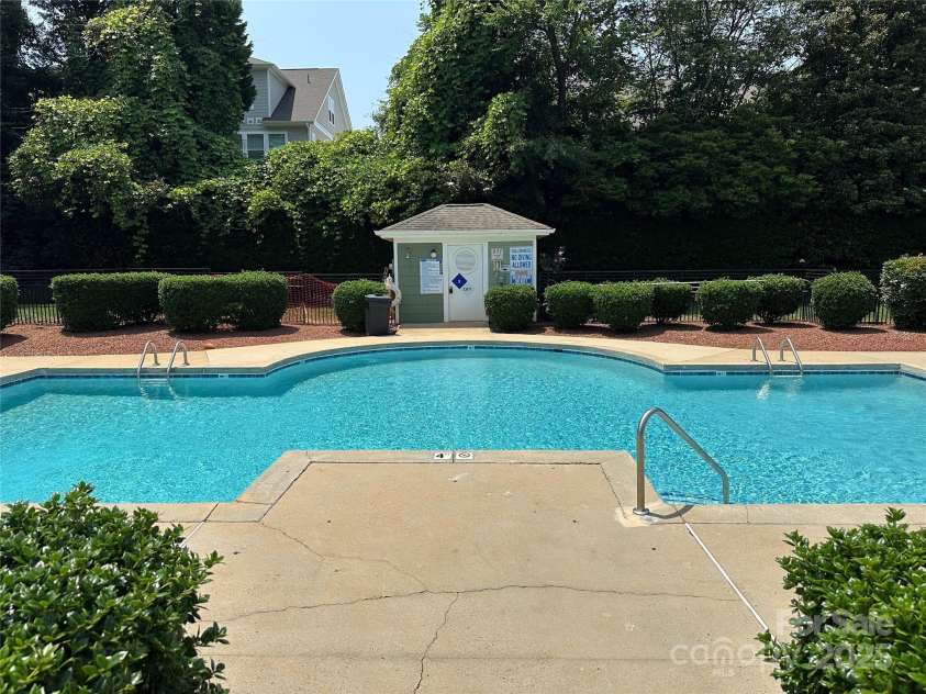 17431 Tuscany Lane, Cornelius, NC 28031.  MLS# CAR4272673, YatesRealty ID 22048. 