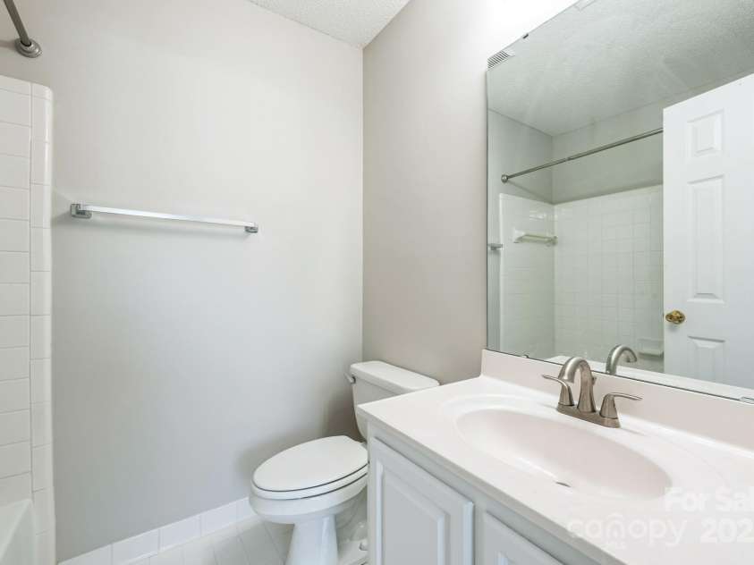 17431 Tuscany Lane, Cornelius, NC 28031.  MLS# CAR4272673, YatesRealty ID 22048. 