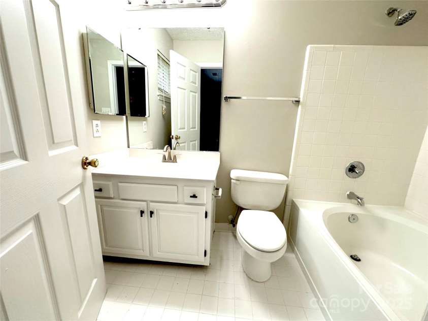 17431 Tuscany Lane, Cornelius, NC 28031.  MLS# CAR4272673, YatesRealty ID 22048. 