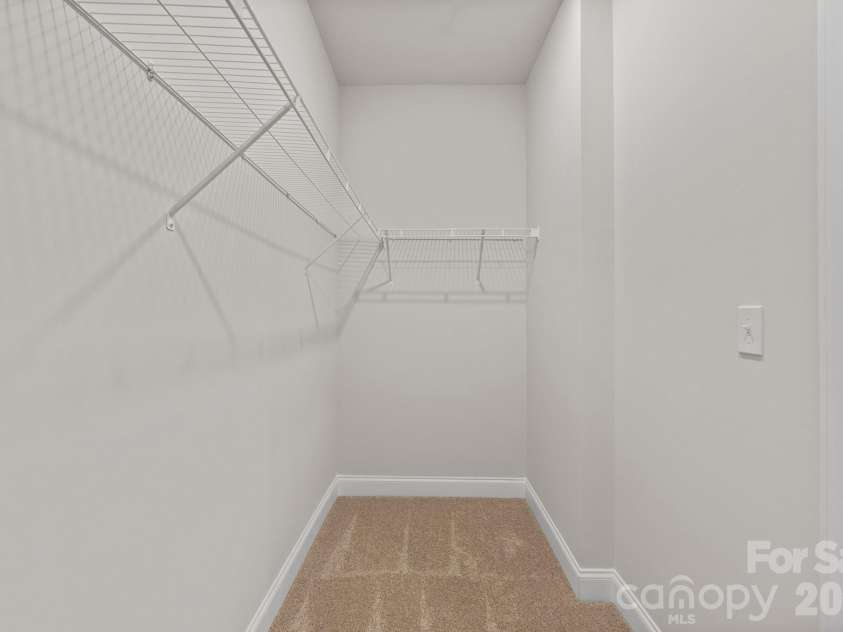 6513 Fairford Drive, Charlotte, NC 28215.  MLS# CAR4382413, YatesRealty ID 22048. 