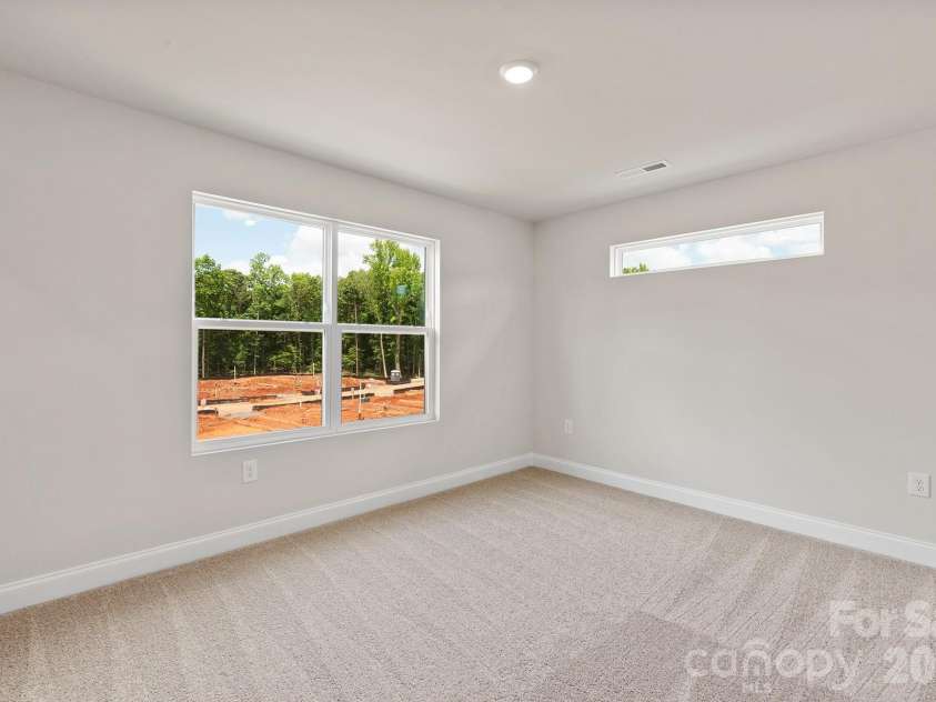 6513 Fairford Drive, Charlotte, NC 28215.  MLS# CAR4382413, YatesRealty ID 22048. 