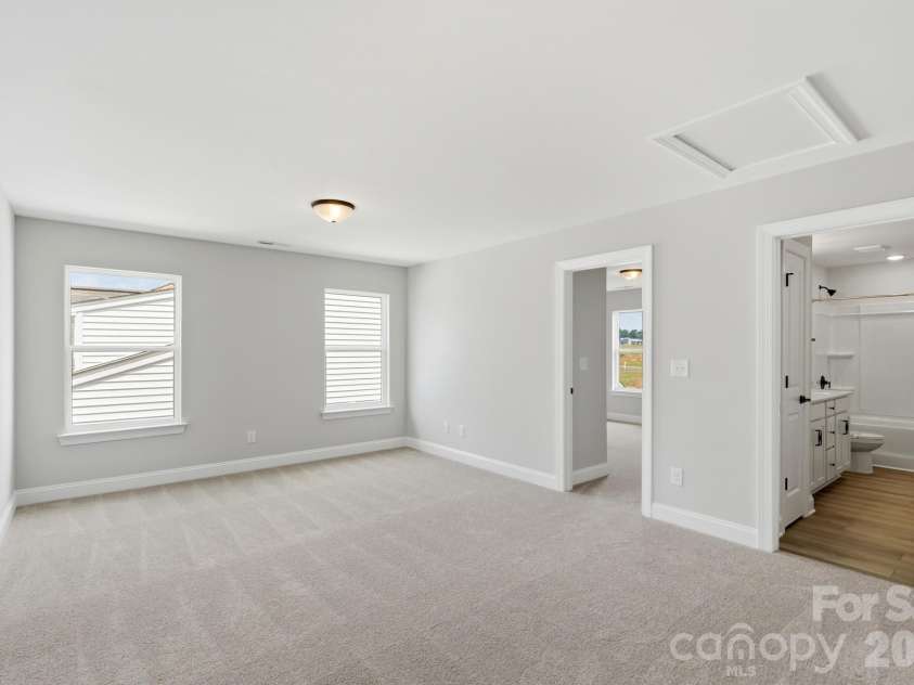 120 Swing Lane, Troutman, NC 28166.  MLS# CAR4382366, YatesRealty ID 22049. Loft