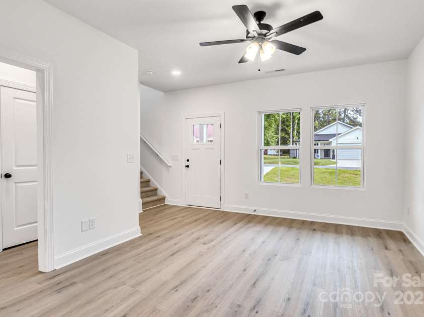 1420 Tyler Street, Kannapolis, NC 28083.  MLS# CAR4269303, YatesRealty ID 22049. 