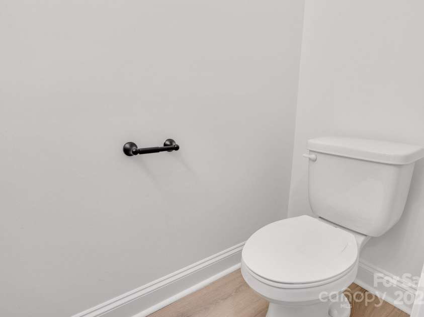 1420 Tyler Street, Kannapolis, NC 28083.  MLS# CAR4269303, YatesRealty ID 22049. 