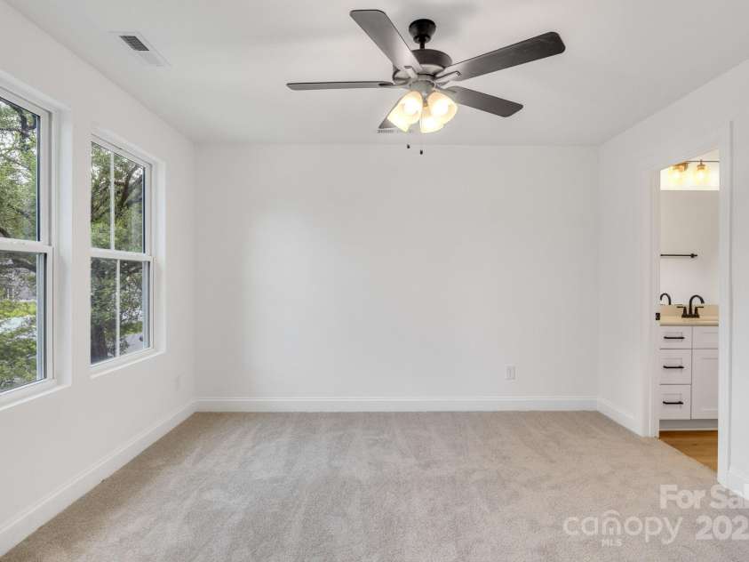 1420 Tyler Street, Kannapolis, NC 28083.  MLS# CAR4269303, YatesRealty ID 22049. 