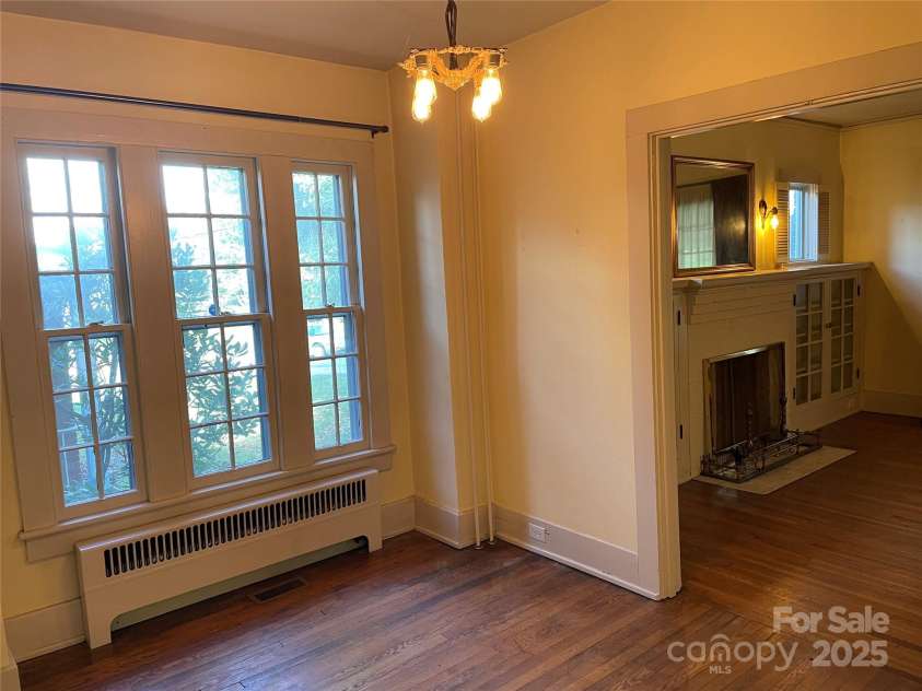 318 Academy Street, Canton, NC 28716.  MLS# CAR4263359, YatesRealty ID 2205. 