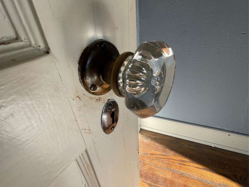 318 Academy Street, Canton, NC 28716.  MLS# CAR4263359, YatesRealty ID 2205. 