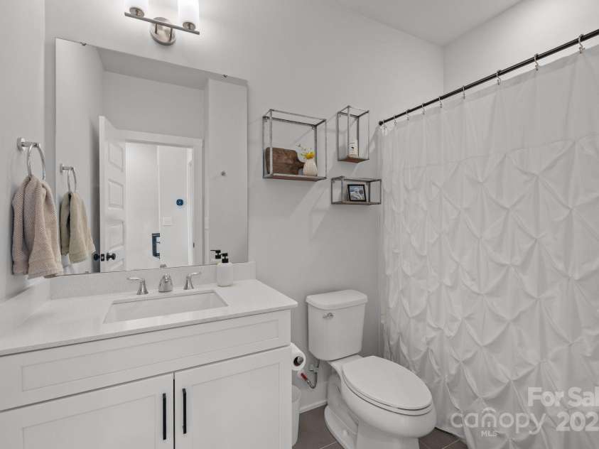 5006 Tiny Lane, Charlotte, NC 28203.  MLS# CAR4326309, YatesRealty ID 2205. 