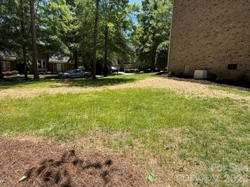 3519 McPherson Street, Waxhaw, NC 28173.  MLS# CAR4382069, YatesRealty ID 22050. Side Yard