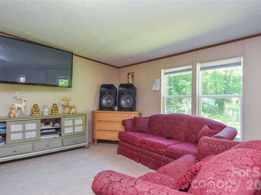 5595 American Way, Denver, NC 28037.  MLS# CAR4382328, YatesRealty ID 22051. 