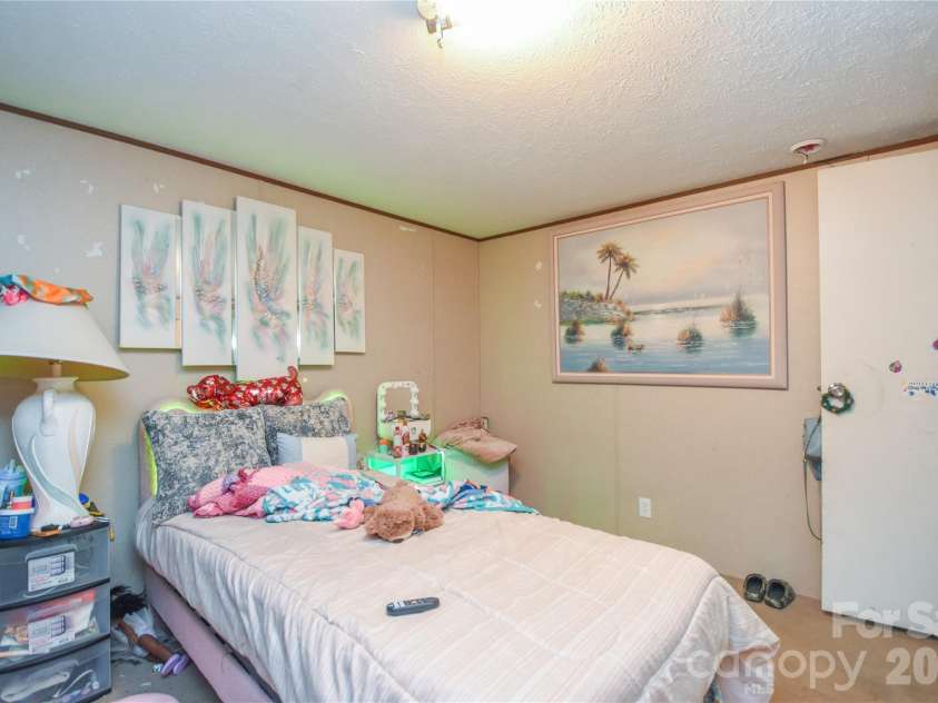 5595 American Way, Denver, NC 28037.  MLS# CAR4382328, YatesRealty ID 22051. 
