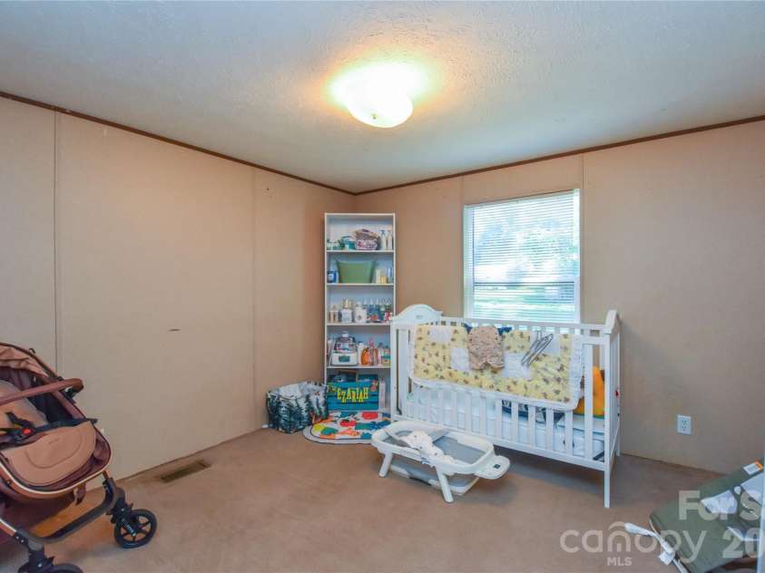 5595 American Way, Denver, NC 28037.  MLS# CAR4382328, YatesRealty ID 22051. 