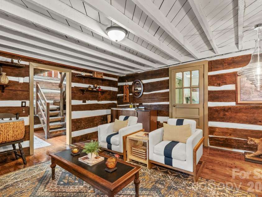 285 Glenaire Drive, Mars Hill, NC 28754.  MLS# CAR4380498, YatesRealty ID 22052. 