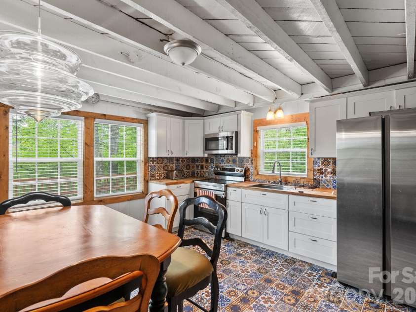 285 Glenaire Drive, Mars Hill, NC 28754.  MLS# CAR4380498, YatesRealty ID 22052. 