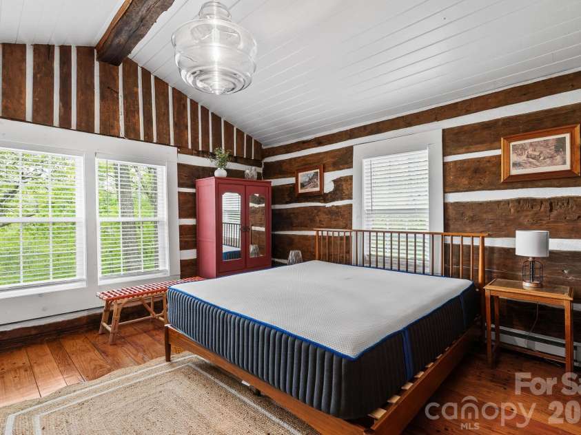 285 Glenaire Drive, Mars Hill, NC 28754.  MLS# CAR4380498, YatesRealty ID 22052. 