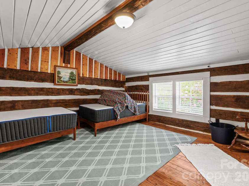 285 Glenaire Drive, Mars Hill, NC 28754.  MLS# CAR4380498, YatesRealty ID 22052. 